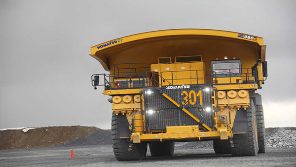 Komatsu Mitsui Maquinarias Perú celebra (KMMP) celebra 25 años ofreciendo innovación y tecnología en el mercado peruano