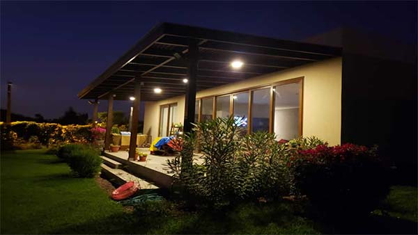 VENTANAS Y ESTILOS - Las ventanas ideales para el campo y el mar