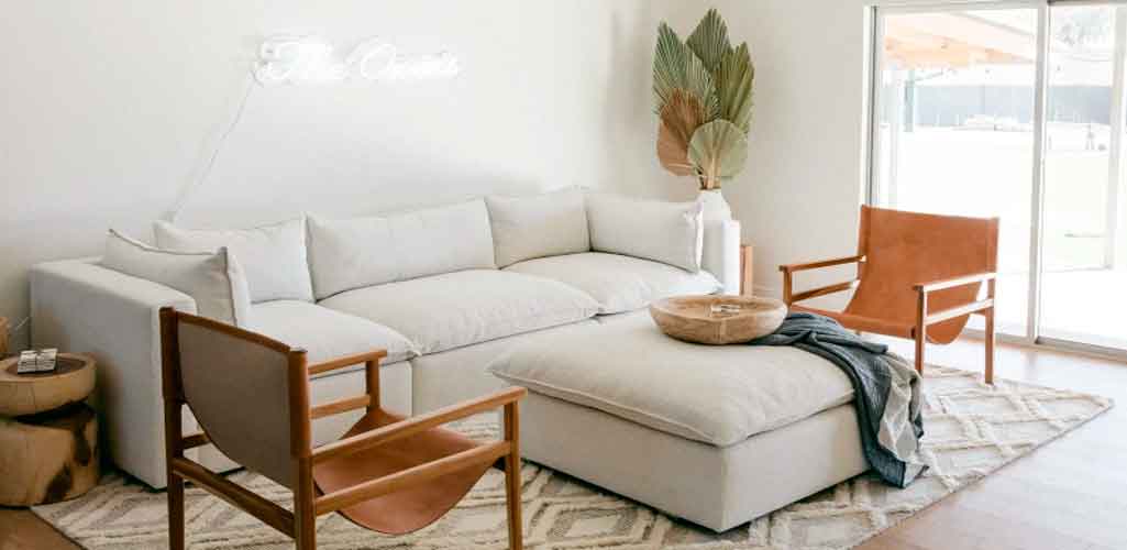 10 sillones blancos para agregar la tendencia del 2022 en tu casa