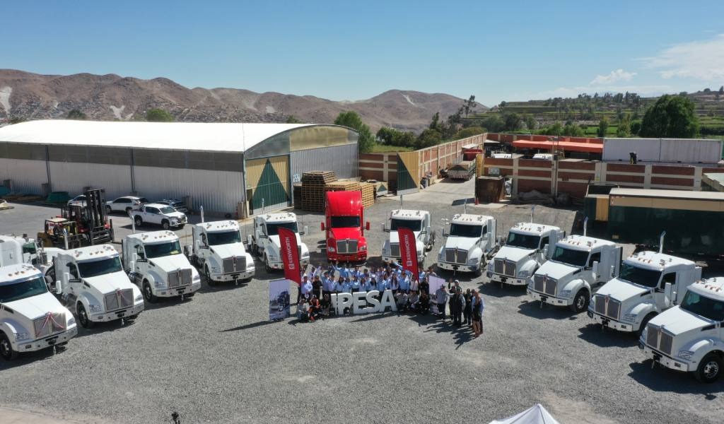 Transportes Jirena renueva su flota de tracto camiones Kenworth para potenciar sus operaciones de carga en el país