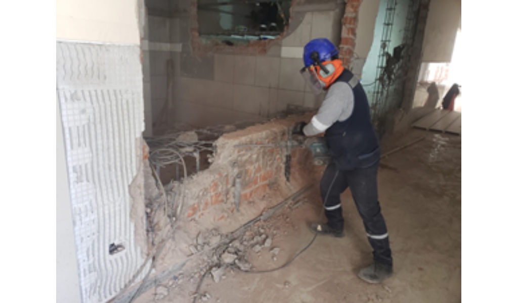 Top Consult Ingeniería inicia obras de demolición en importante hospital en la ciudad del cusco
