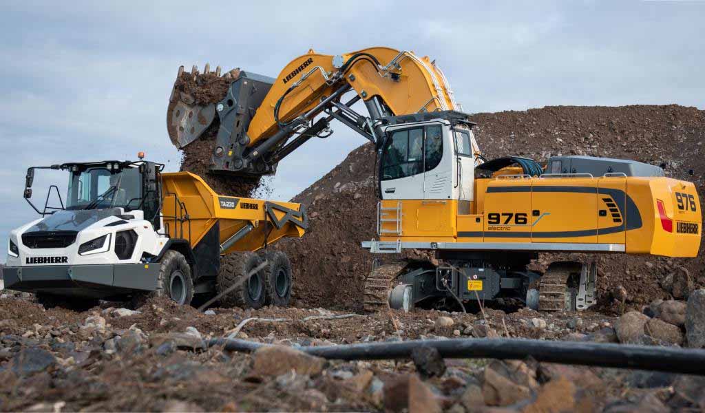 Las excavadoras mineras se vuelven más grandes y eléctricas