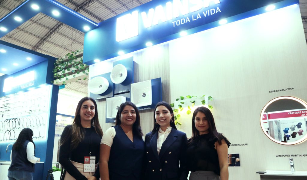 VAINSA potencia su liderazgo en innovación sanitaria en EXCON 2024