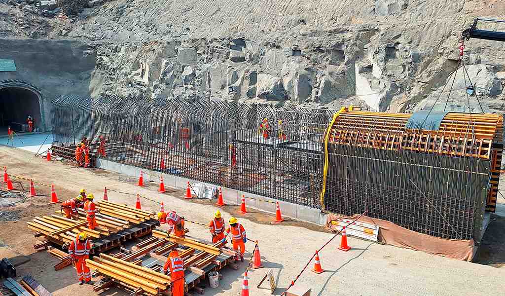 ULMA Construction Perú provee carro de encofrado MK para proyecto de falso túnel en Quebrada San Idelfonso