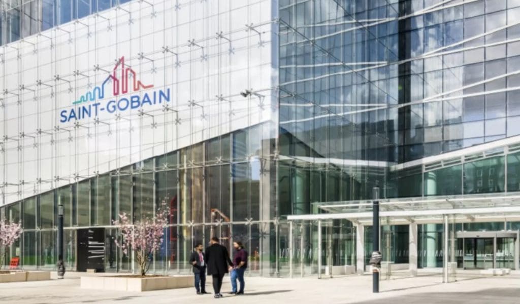 SAINT-GOBAIN CELEBRA 360 AÑOS CON LA CAMPAÑA MUNDIAL “360 YEARS YOUNG”