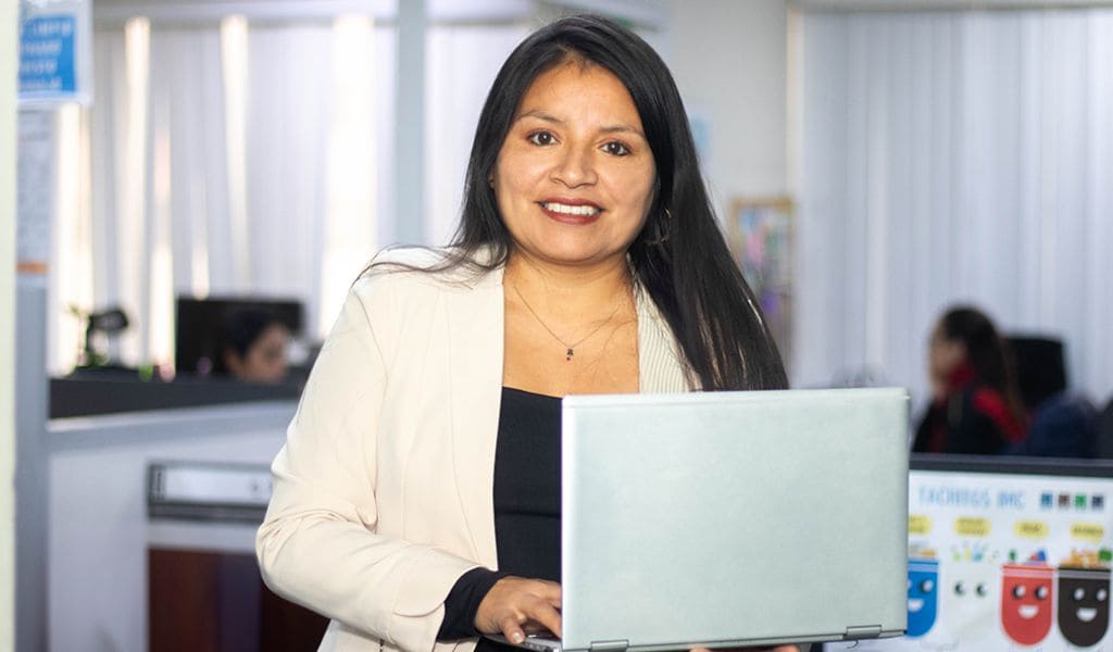 Mujeres que lideran en IMC: Seguridad, equidad y desarrollo profesional
