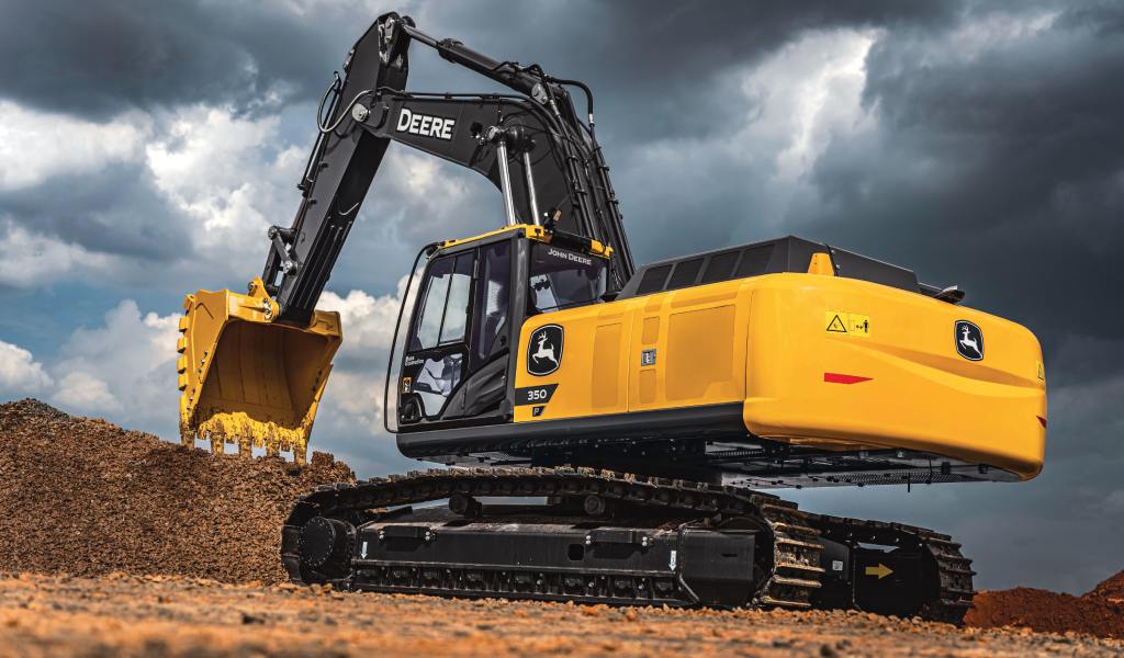 IPESA lanzará la excavadora John Deere 350P y el camión DAF CF 480 en PERUMIN 37
