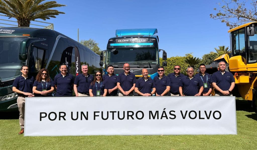 Volvo revoluciona la minería peruana con el camión más seguro del mundo y su primer bus 100% eléctrico de Latinoamérica