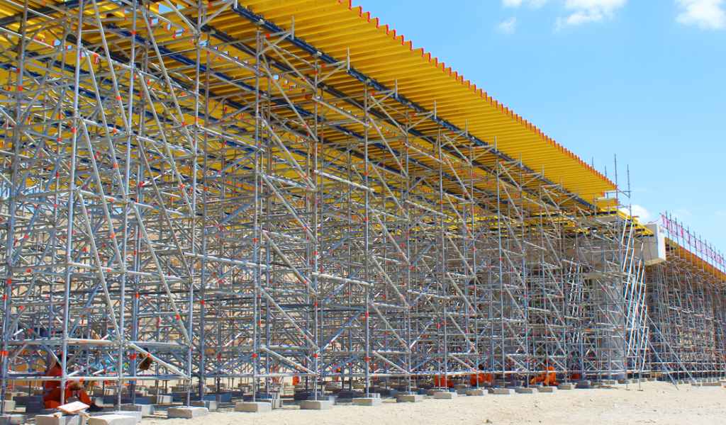 Cimbra Allround TG60 de Layher: máxima eficiencia y seguridad en proyectos de construcción