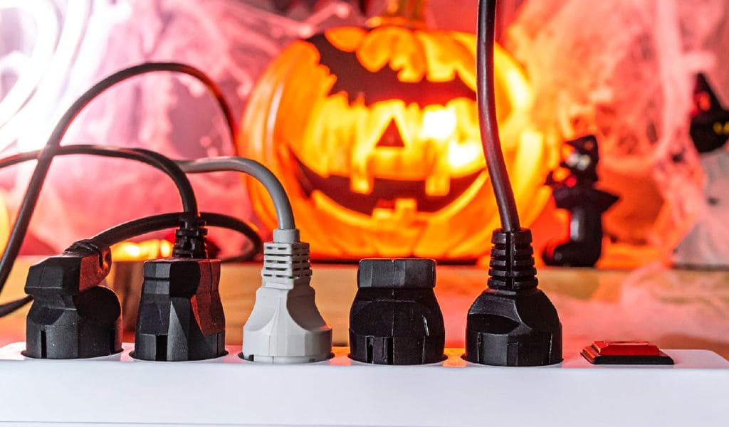 Cómo evitar incendios eléctricos en Halloween: seis medidas clave para locales y negocios