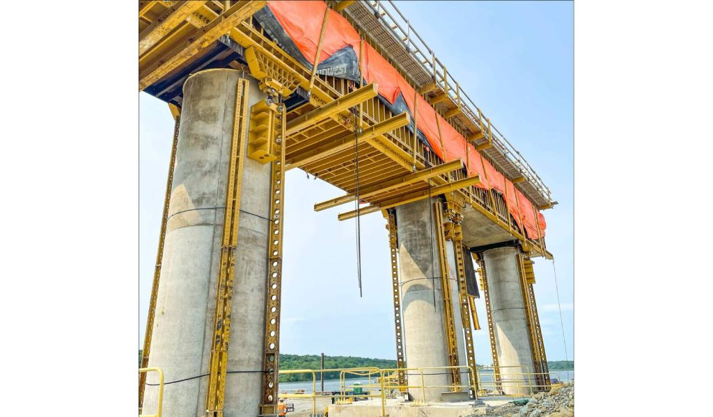 EFCO del Perú: Sistema de encofrado autoportante PLATE GIRDER® para concreto estructural