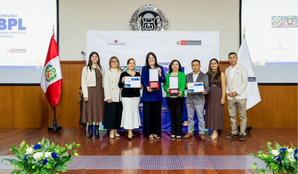 Ferreycorp y Fargoline son reconocidas por el Ministerio de Trabajo por sus buenas prácticas laborales