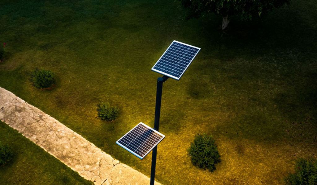 Philips SunStay Pro: alumbrado solar autónomo con LED de alta eficiencia y conectividad inteligente