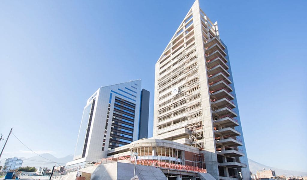 Un gigante construido con Cemento Yura