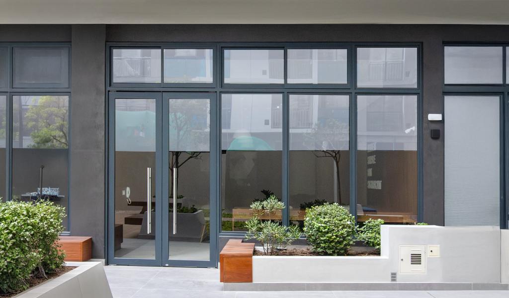 Nuevo gris grafito para ventanas