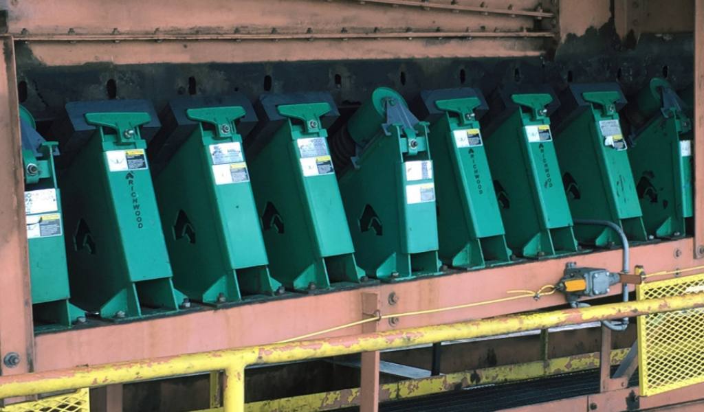 RICHWOOD Impact Saddles: protección de fajas transportadoras en zonas de carga