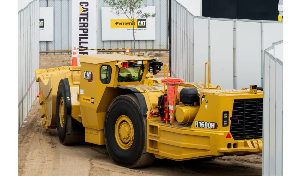 Ferreyros y Volcan marcan un hito en minería peruana con primera flota autónoma de cargadores subterráneos CAT