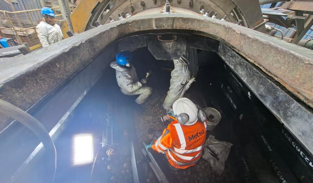 Revestimientos híbridos Poly-Met™ de Metso ganan terreno en operaciones de mediana minería
