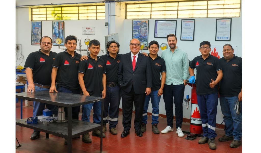 ABSISA celebra 39 años impulsando el desarrollo de la industria peruana