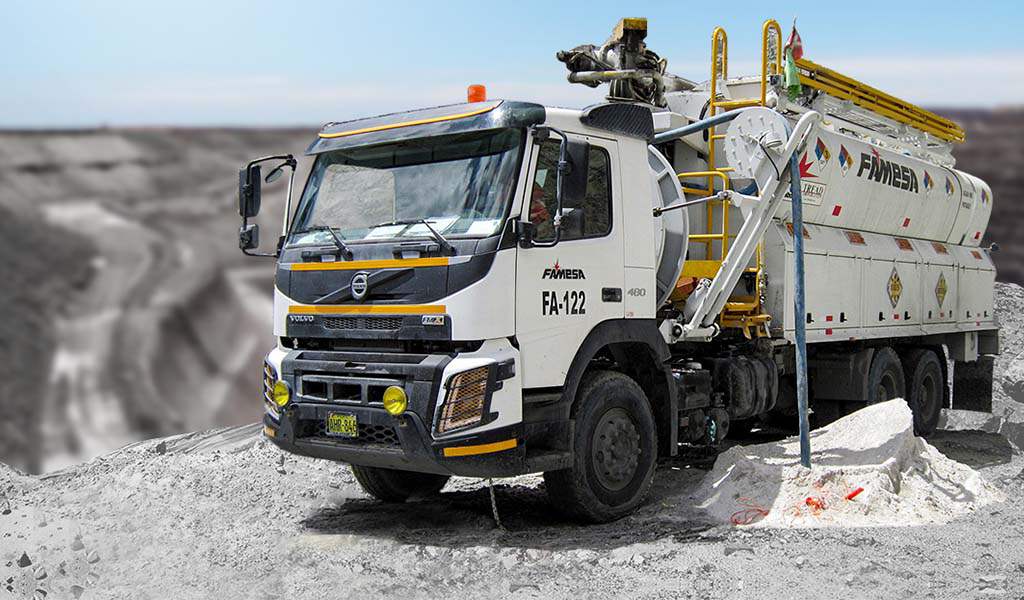 Servicio Integral de Voladura de Famesa Explosivos para minería superficial