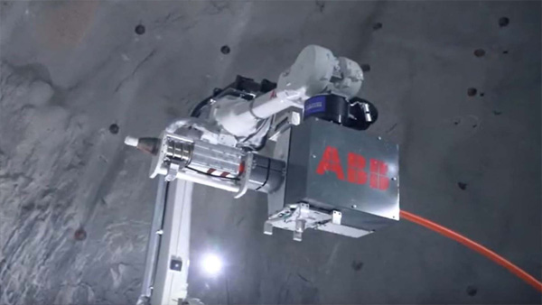 El robot cargador remoto autónomo de ABB muestra potencial en su demostración SIMS en Boliden Garpenberg