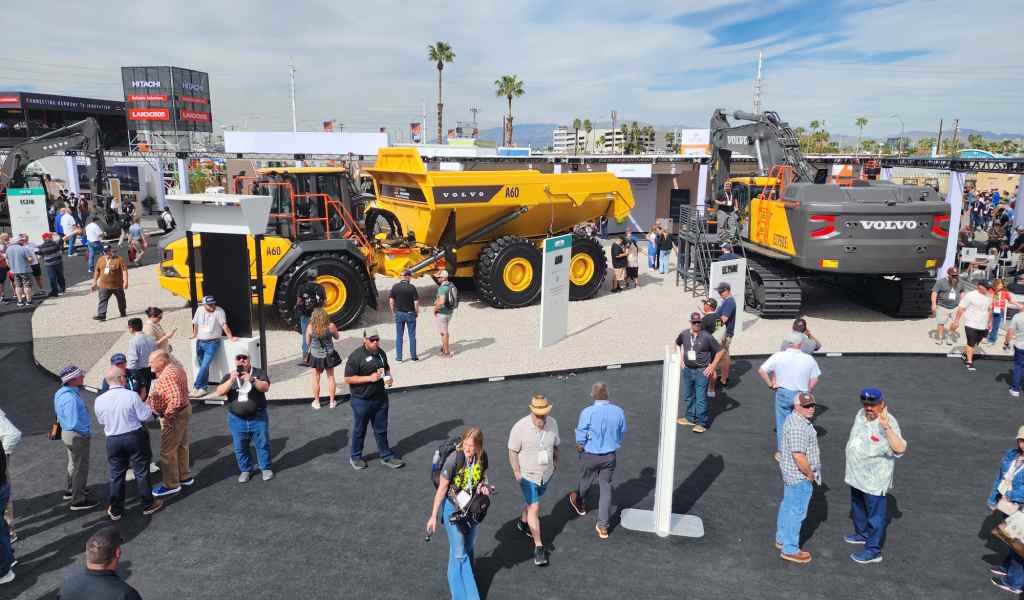Recorrido por el stand de VOLVO CE en CONEXPO-CON/AGG 2026
