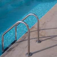 Escaleras para Piscina de Acero Inoxidable